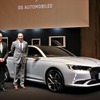 ステランティスインドアジア太平洋地域セールスマーケティングオペレーション上級副社長ビリー・ヘイズ氏(右)とステランスジャパン代表取締役者兼CEOのポンタス・ヘグストロム氏(左)