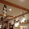 Suicaのペンギン×ハミングカフェbyプレミィ・コロミィ：店内　(c) Chiharu Sakazaki／JR東日本／DENTSU　Suica by JR東日本