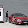 メルセデスAMG EQE 43 4MATIC（現行）