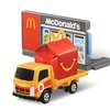マクドナルドレストラン＆いすゞエルフ車両運搬車