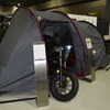 バイクと寝られるプロト「モトテント」（ビークルスタイル）