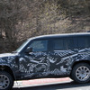ランドローバー ディフェンダー SVR プロトタイプ（スクープ写真）