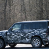 ランドローバー ディフェンダー SVR プロトタイプ（スクープ写真）