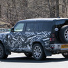 ランドローバー ディフェンダー SVR プロトタイプ（スクープ写真）