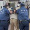 犯人を確保し護送する。