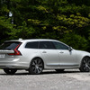 ボルボ V90 T8 AWD インスクリプション