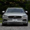 ボルボ V90 T8 AWD インスクリプション