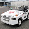 遠隔自動運転のトーイングトラクター
