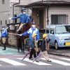 警視庁騎馬隊の学童交通整理