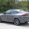 BMW X6 M60i プロトタイプ（スクープ写真）