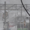 小樽駅構内での「モロ」と呼ばれる除雪機械による除雪作業。今後は特別豪雪地帯並の装備が計画されている。2022年2月22日。
