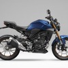 ホンダ CB250R（マットパールアジャイルブルー）