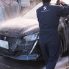 プロによる「手洗い洗車」で今年の汚れをスッキリ落とす！…イイツヤ 洗車の日