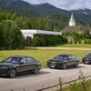 BMW  i7 の「G7サミット」シャトルサービス車両