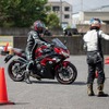低速時の曲がり方を学べる