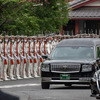 告別式後、安倍元総理の遺体を載せ増上寺を出る寝台車（7月12日）