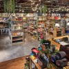 Outdoor Shop “Orange”