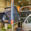 『Easy Camper ShellFish』は簡易的な三角形型のルーフテント。