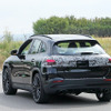 メルセデスAMG GLA35 改良新型プロトタイプ（スクープ写真）