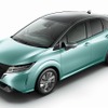 日産 ノート 新色サーフグリーン/ダークメタルグレー 2トーン
