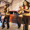 【東京オートサロン09】写真蔵…スズキのダンスパフォーマンス
