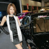【東京オートサロン09】写真蔵…TOYO TIRES / マセラティ クアトロポルテ