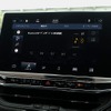 AM/FMラジオ（Uconnect）10.1インチタッチパネルモニター（Apple CarPlay/Android Auto）