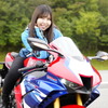 ホンダ CBR1000RR-Rと美音響華氏