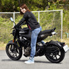 小鳥遊レイラさんとハスクバーナ スヴァルトピレン250