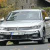 VW パサート 次期型プロトタイプ（スクープ写真）