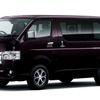 現行トヨタ車で発表が最も古いのはハイエース（2004年8月発売、2022年4月一部改良）