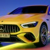 メルセデスAMG、1台限りの高性能PHEVは全身イエロー…テニス界のレジェンドと協力
