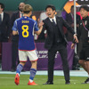 W杯、ドイツ対日本、チーム大会初得点を決めた#18堂安と祝福する森雄監督