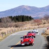 熊本県のミルクロードをいくトライアンフ TR2たち
