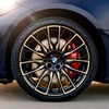 BMW i4 M50 の「Mパフォーマンスパーツ」装着車