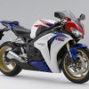 ホンダ CBR1000RR に電子制御式コンバインドABS搭載モデル