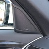 ドアミラー裏のツイーターパネル部分にはBMW専用スピーカーのツイーターを純正ライクに設置している。