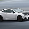 レクサス RC F パフォーマンスパッケージ（ホワイトノーヴァガラスフレーク）＜オプション装着車＞