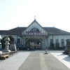 JR四国では四国随一の観光名所・金刀比羅宮への終夜臨時列車が3年ぶりに運行される。写真は最寄りの土讃線琴平駅。