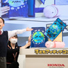 低学年の部の『うちゅうみみず スペースワームくん』を発表した南遥紀さん。