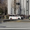 トヨタ・ノア（東京駅八重洲南口、鍛冶橋交差点）
