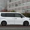 ホンダ ステップワゴン 無限カスタムパーツ装着車