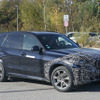 BMW X5 改良新型に設定されるPHEVモデルのプロトタイプ（スクープ写真）