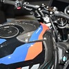 随所にカーボンパーツを使用