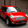 MINI 50台、東京都心を走る…ブランド生誕50周年記念