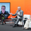 パネルディスカッション第1部：ドリーブ CEO エリック・メベリック氏、ヌービー CEO グレゴリー・ポイラン氏、日産自動車 グローバルEVプログラム＆エナジーエコシステムビジネス部担当 理事 ユーグ・デマルシエリエ氏、自然エネルギー財団 西田裕子氏（左から）