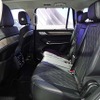 セカンドシートもプレミアム感漂う造りで十分亜広さがある
