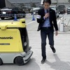ロボットが急停止する様子
