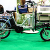 安定性を考慮し、荷台部分はハンドル/前輪の動きから独立した構造