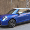 MINI ハッチバックEV（スクープ写真）